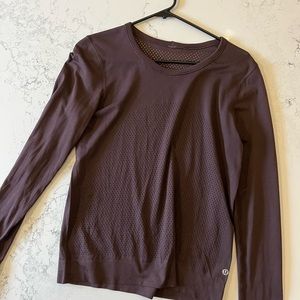 Lululemon mesh top like new size 6